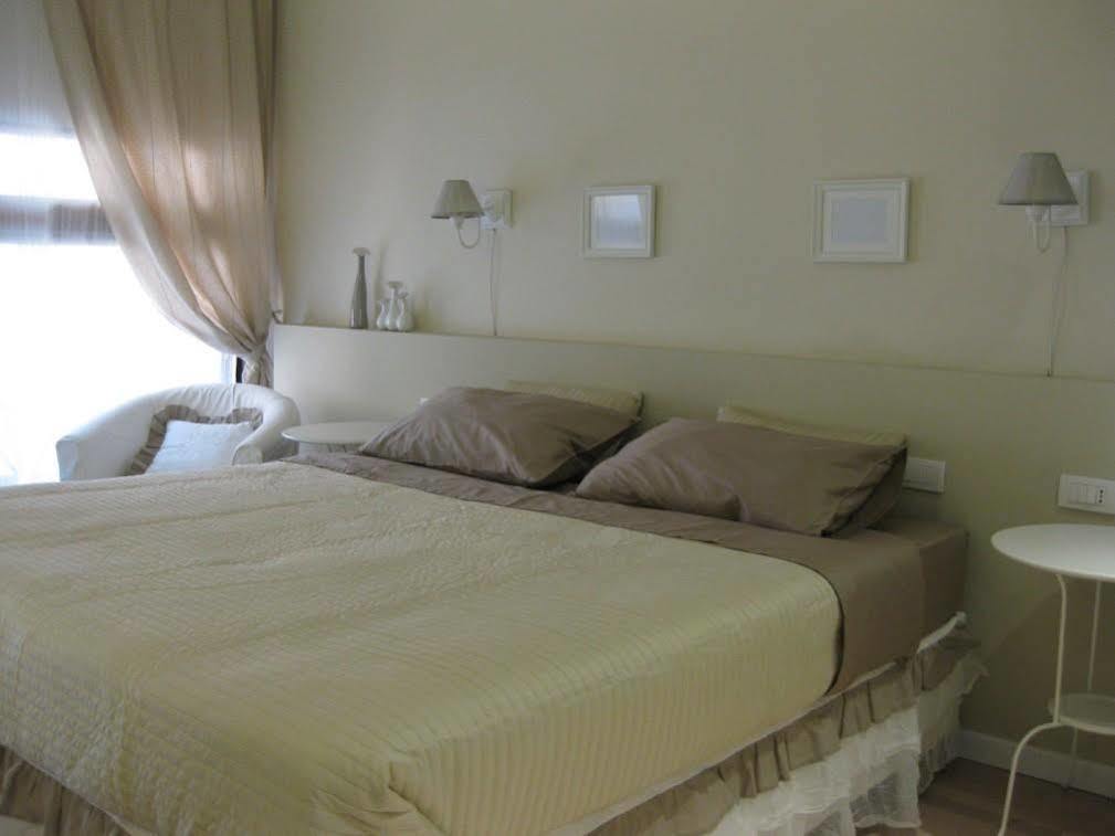 Bed In Bo Saragozza Hotel Bologna Exterior foto
